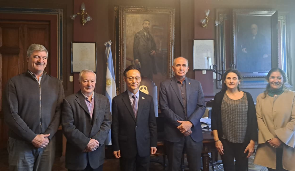 Visita del Embajador Lee a la UNMdP y la UNLP (26-27 de agosto)